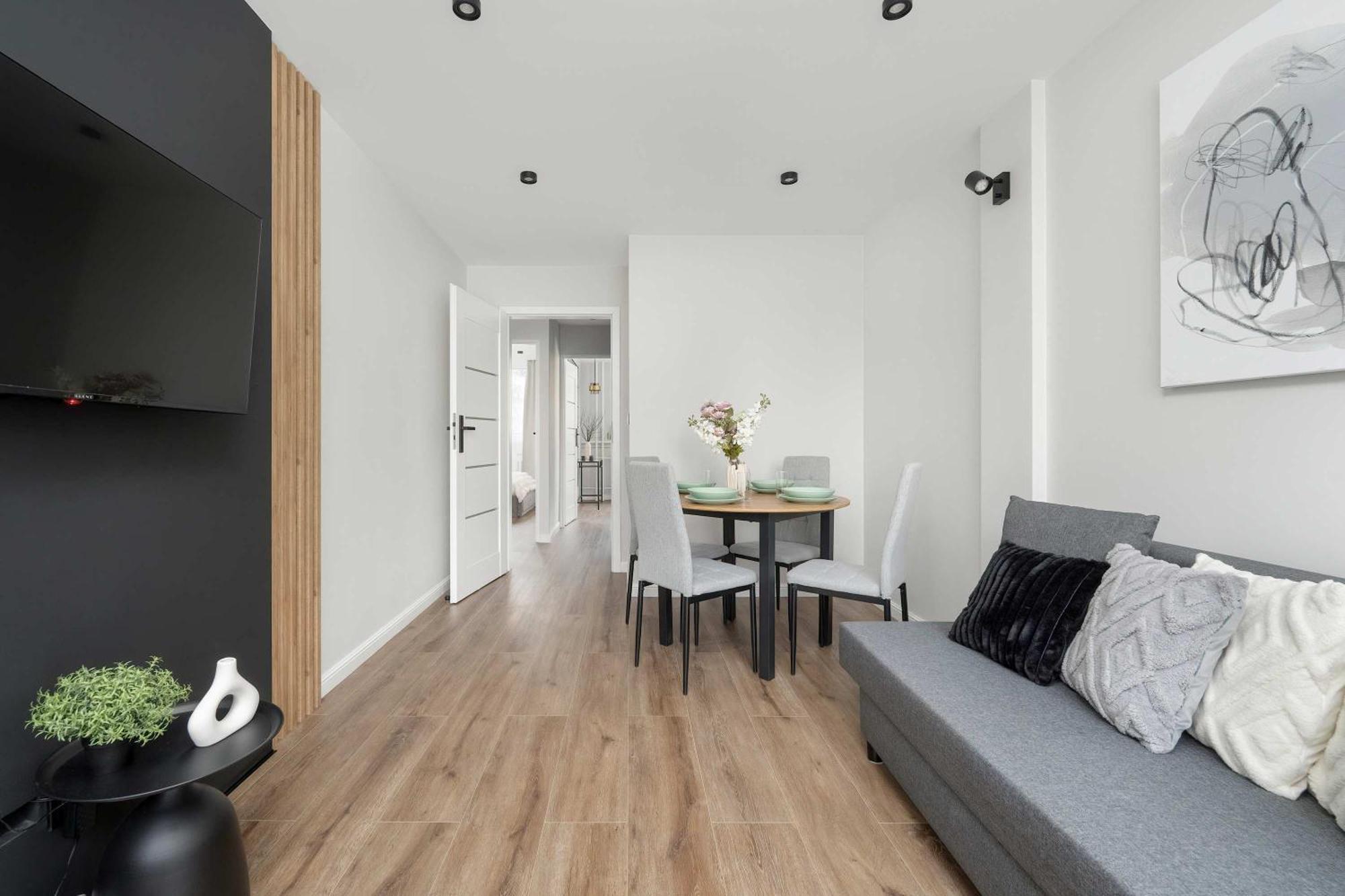 Beautiful For 4 People By Renters * Wrocław