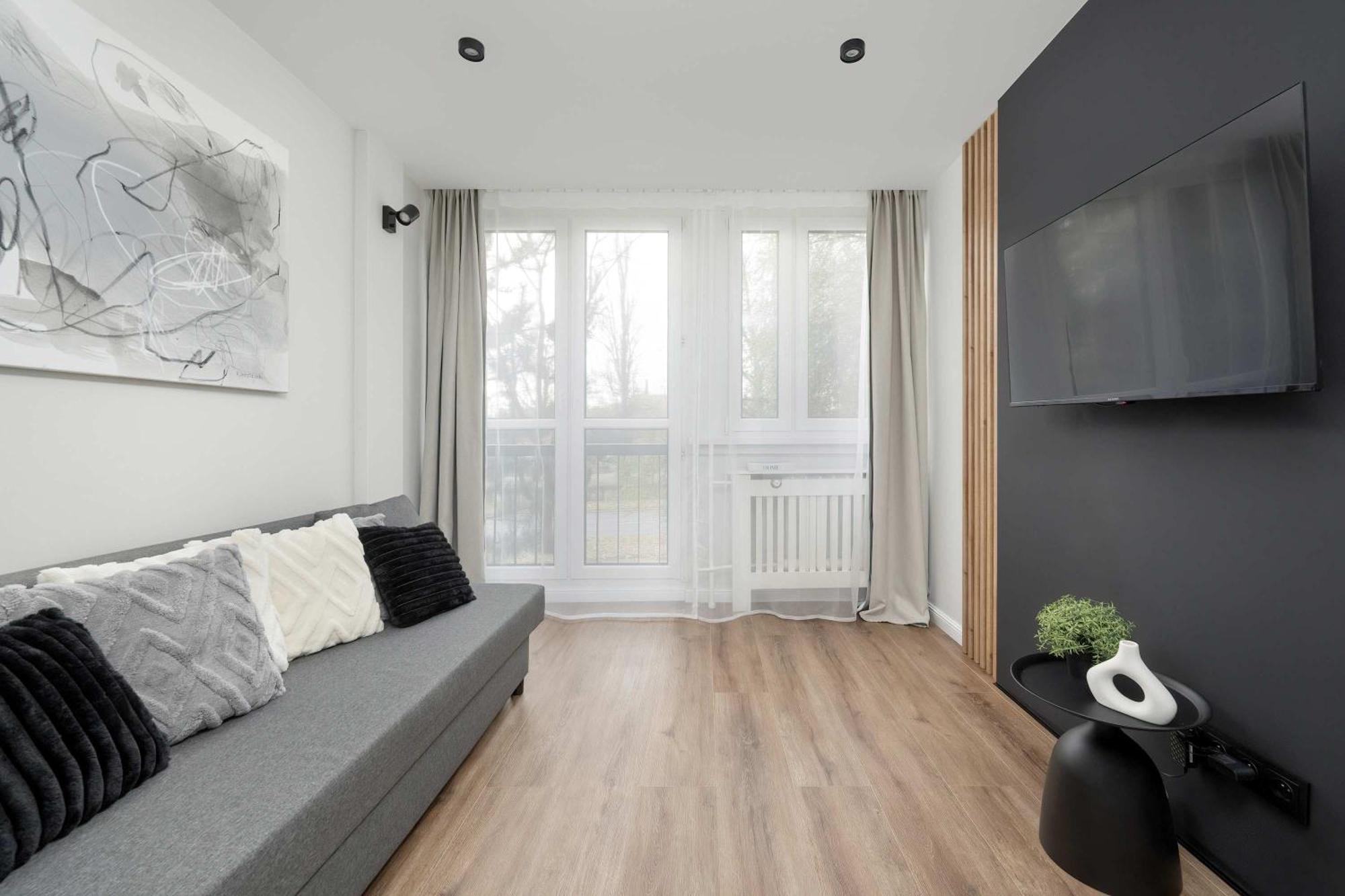 Beautiful For 4 People By Renters Apartament